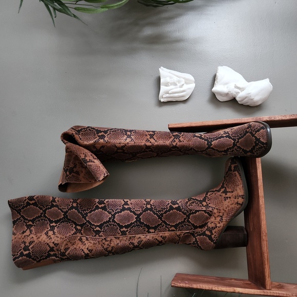 Kelsi Dagger Shoes - Kelsi Dagger "Logan" brown and black leather snakeskin print over the knee boot
